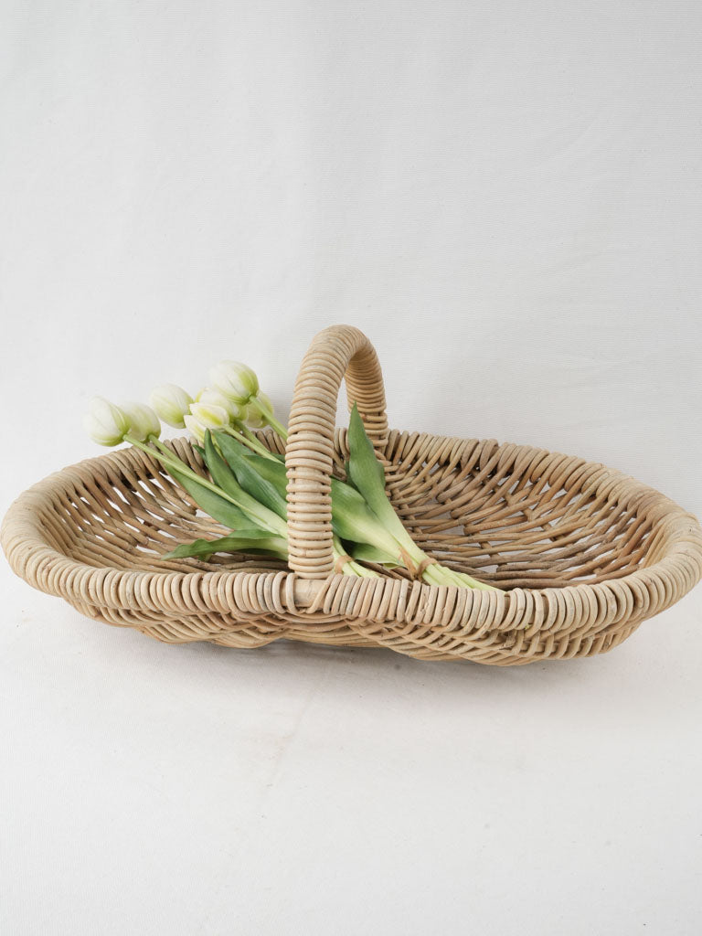 Authentic French flat-bed bread basket