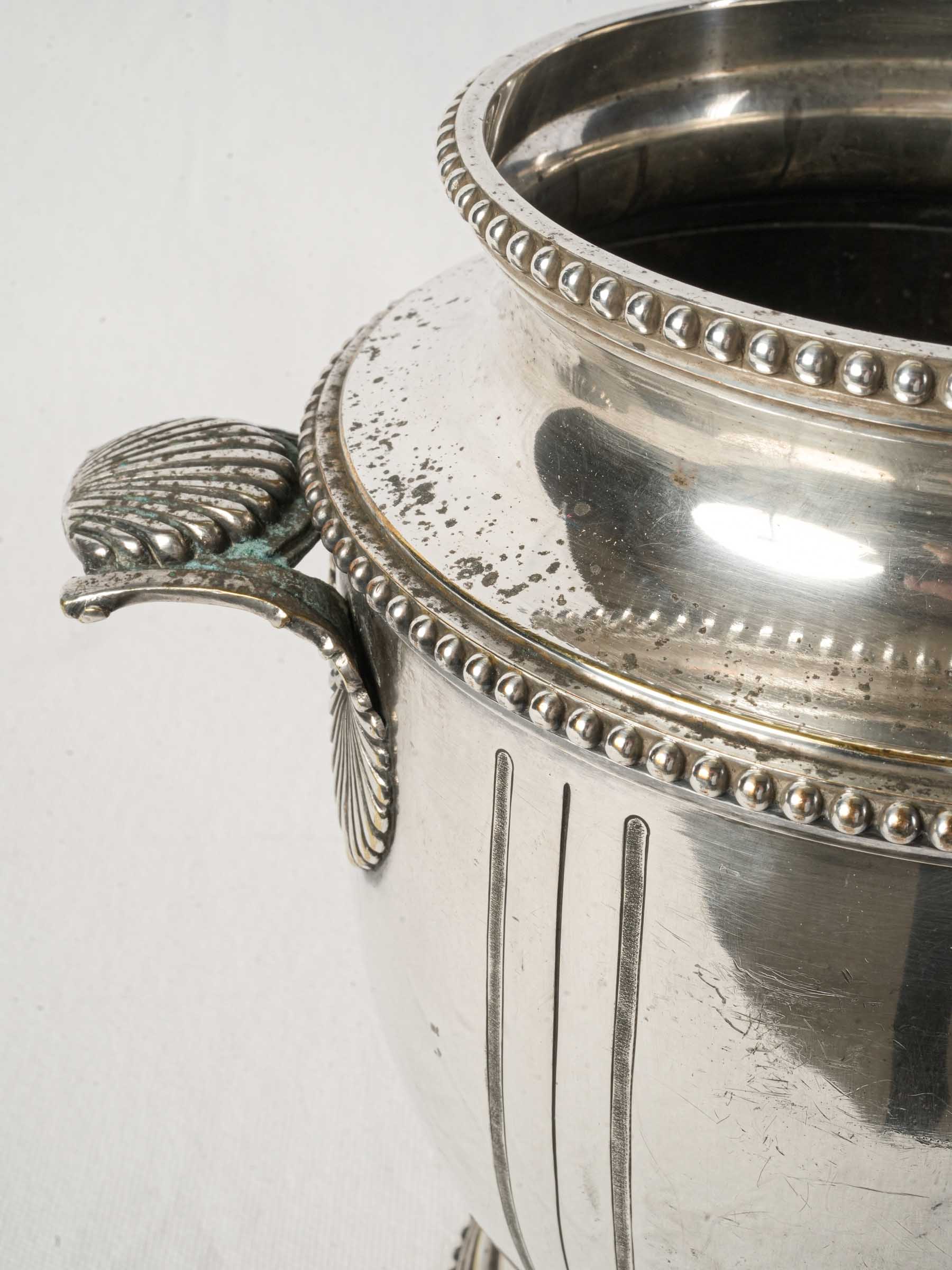 Vintage shell-handled champagne container