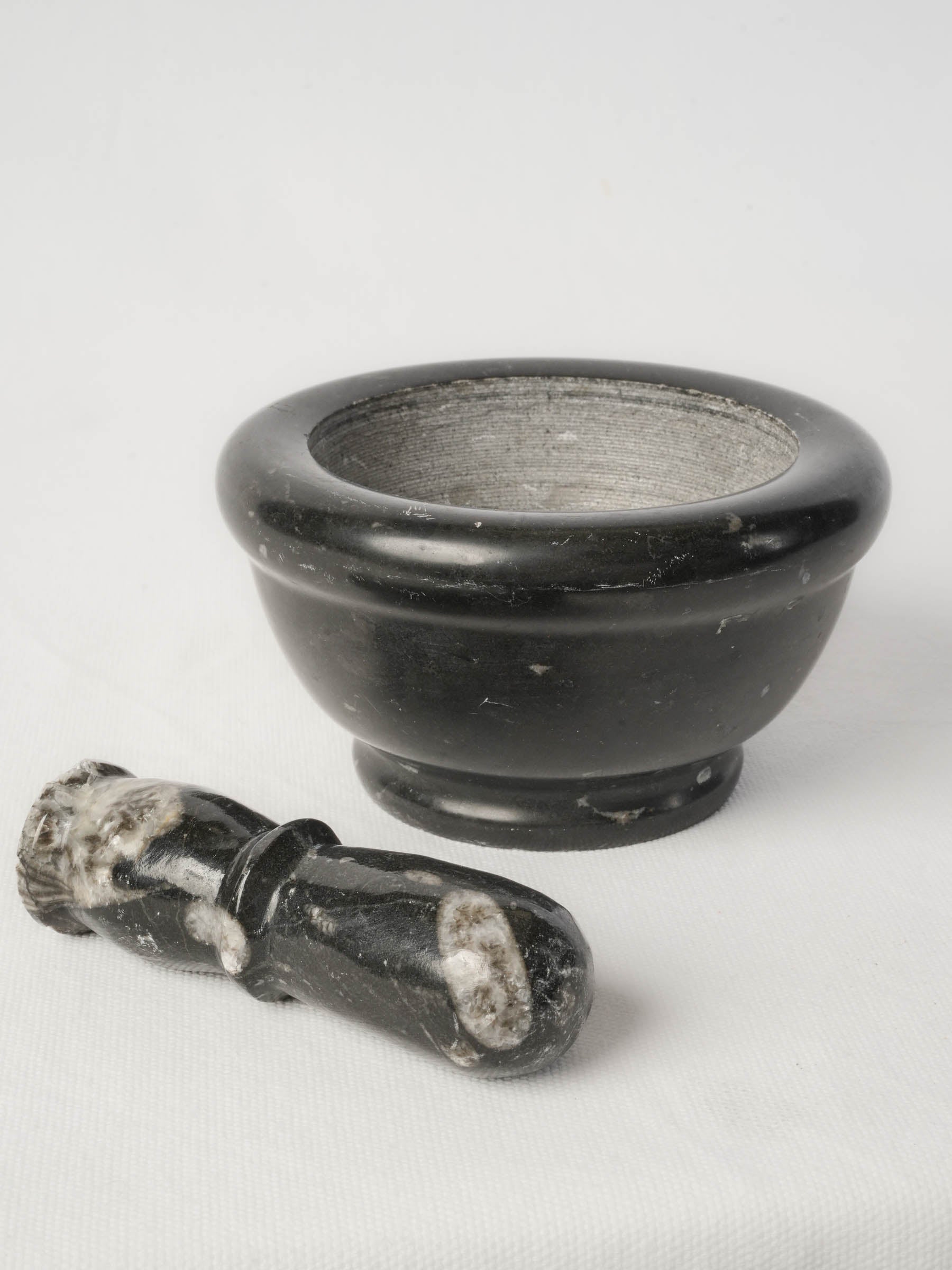 Decorative mellow sheen mortar collection