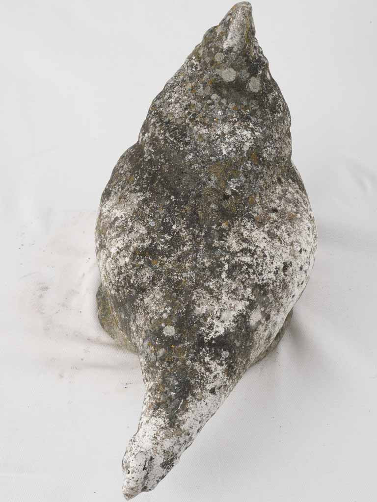 Vintage French garden decoration of a foraging hen 11¾"