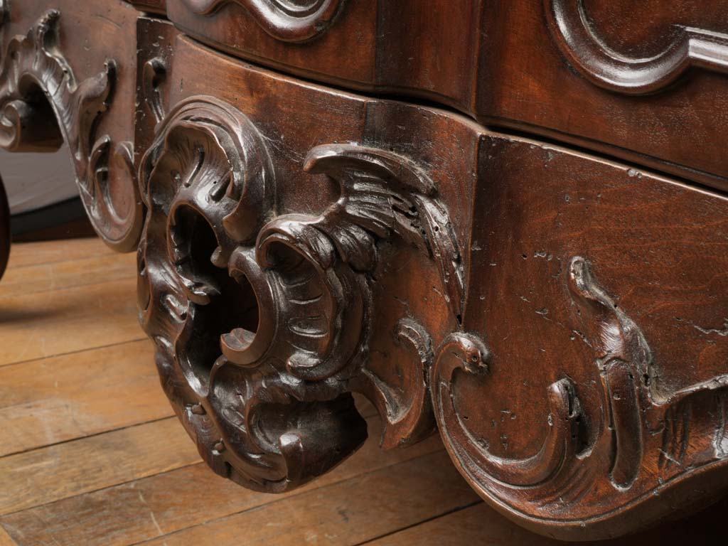 Organic luxury period commode