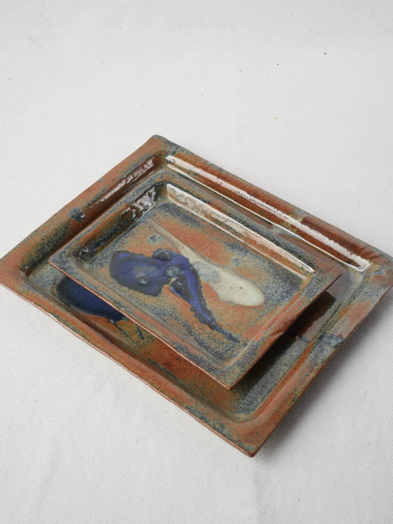 Glossy finish stoneware trays pair