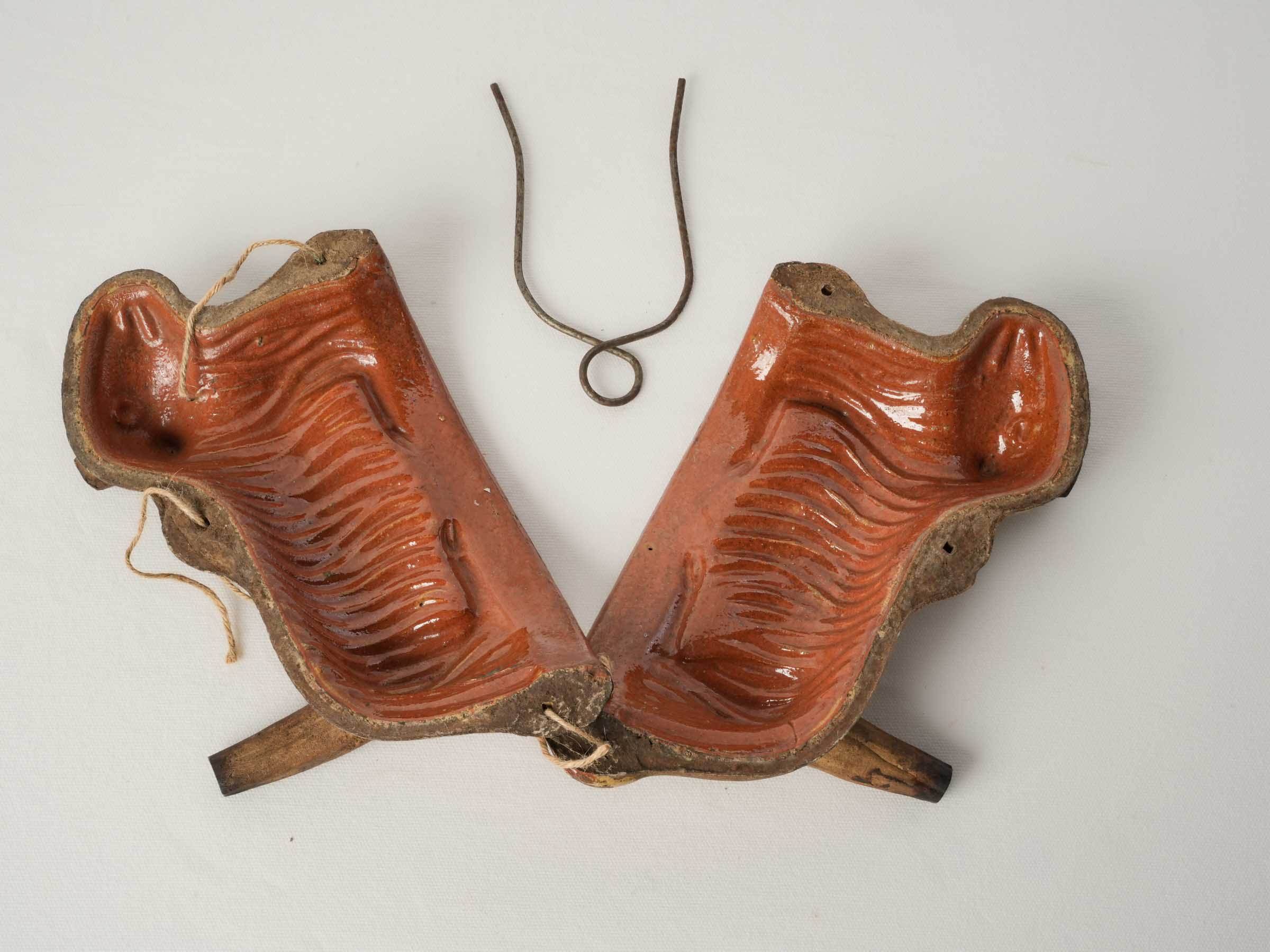 Antique Alsatian Terracotta Easter Lamb Cake Mold, Early 20th Century - 6¾"x 11¾"