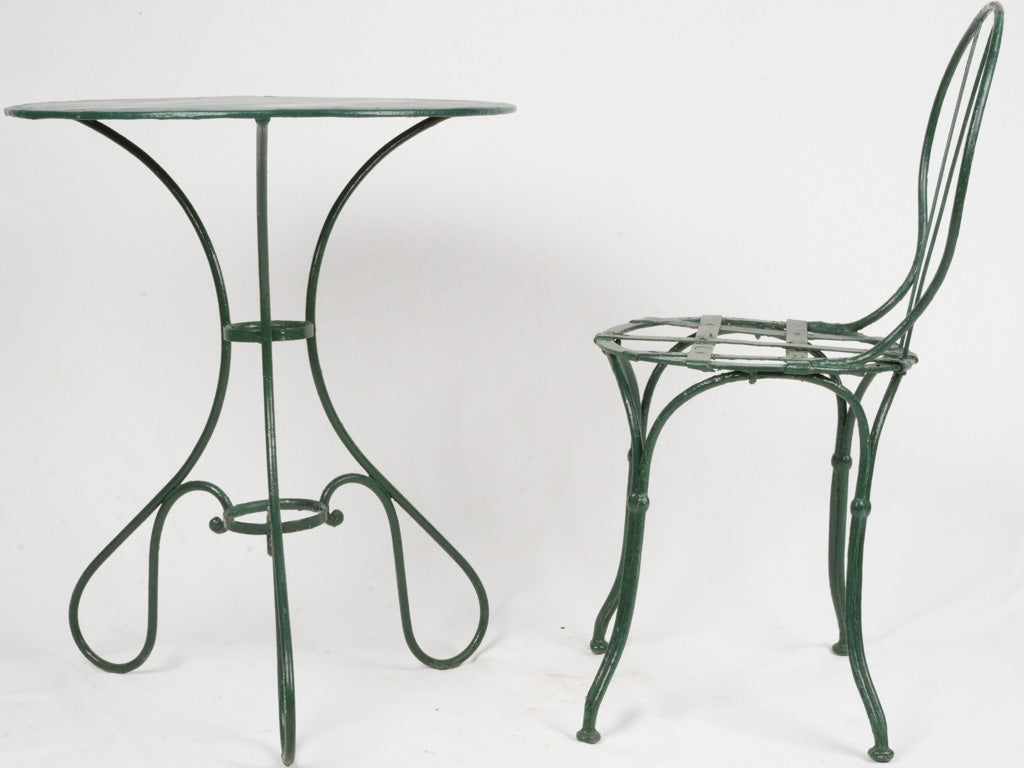 Delicate French iron patio ensemble