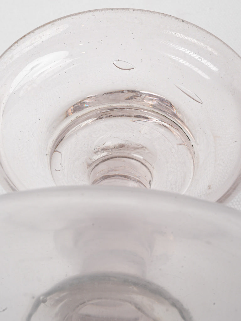 Charming sculptural glass leech holder