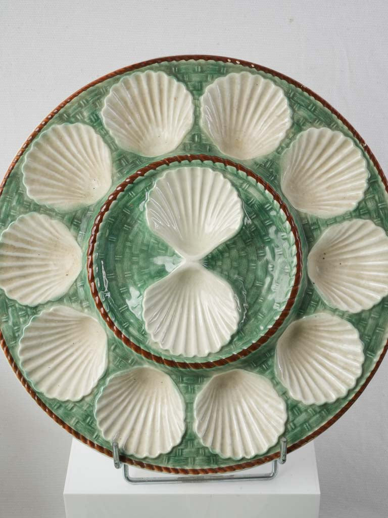Sophisticated coastal dining service