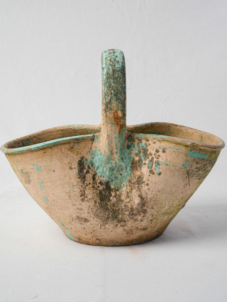 Timeless handcrafted French pottery