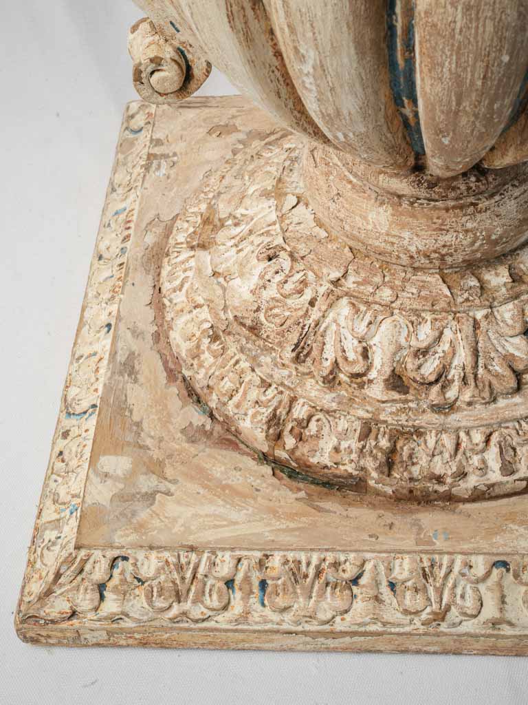Sophisticated earthy Italian pedestal
