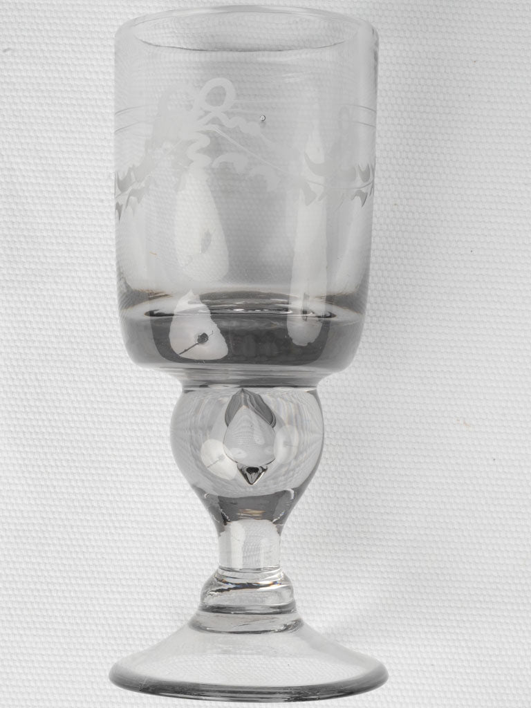 Purple-tinted glass aperitif glass set