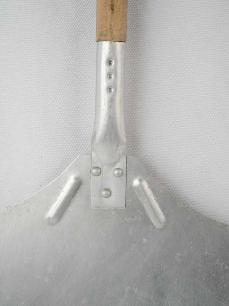 Traditional stainless steel pizza spatula