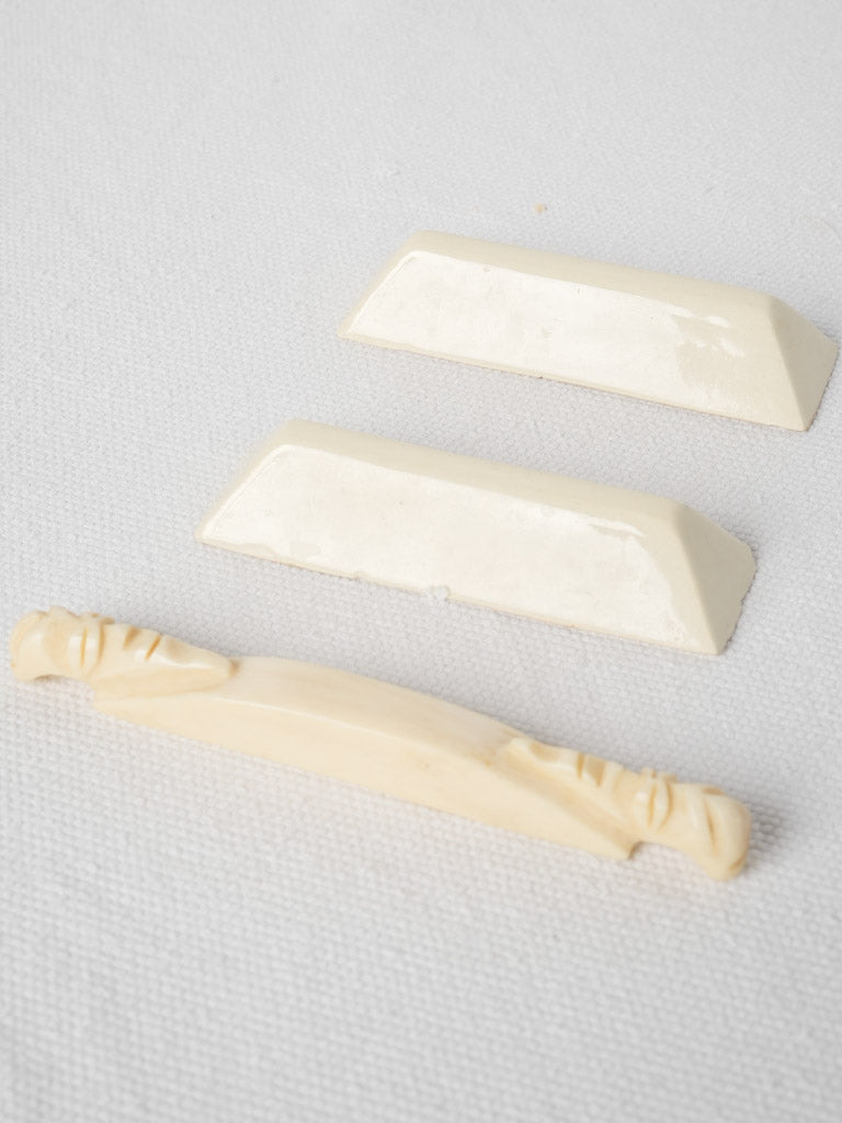 Classic ceramic bunny cutlery rests
