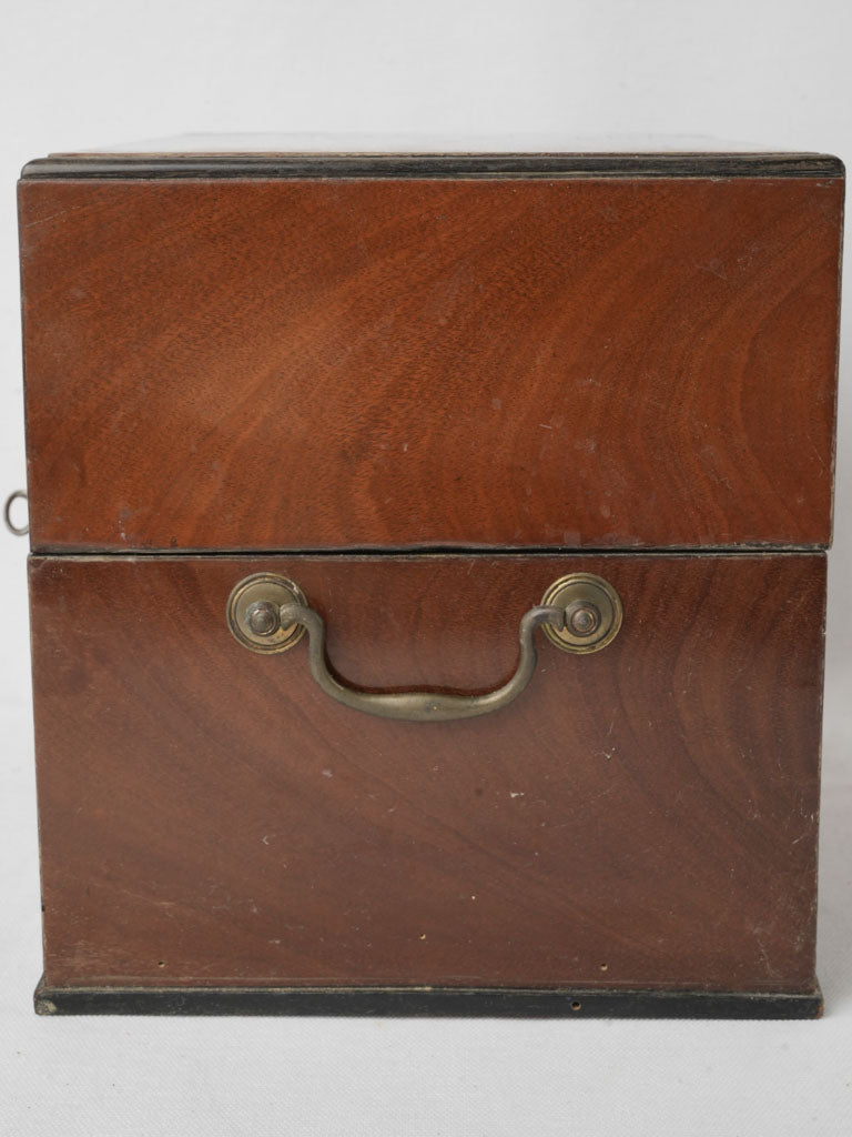 Classic mahogany whiskey bar box