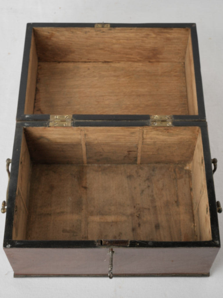 Timeless mahogany farmhouse whiskey box