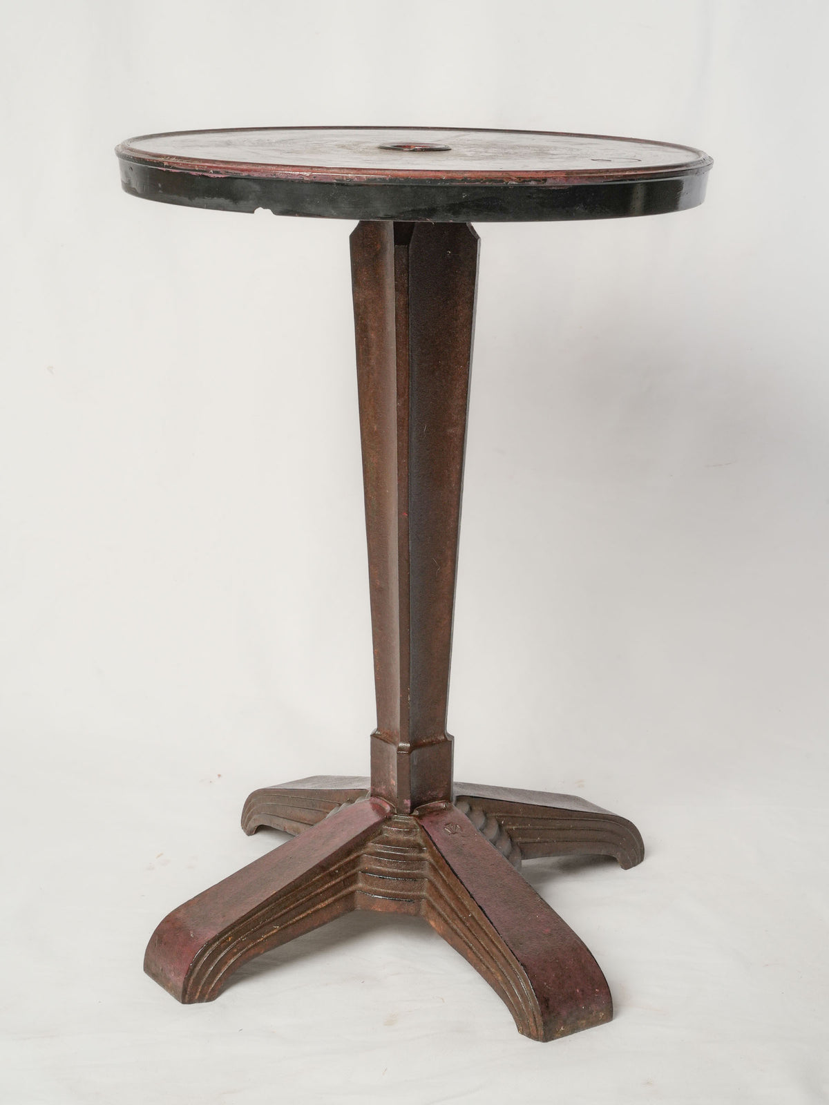 Chic Louis Vuitton design table