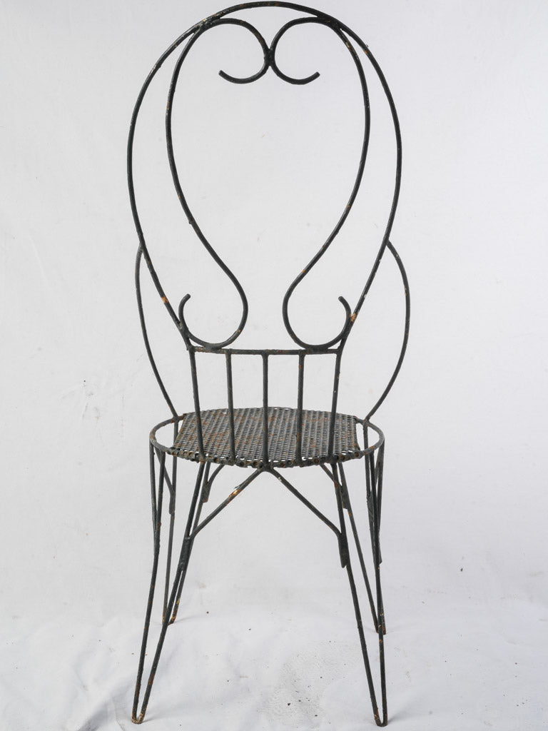 Slender splayed leg chairs