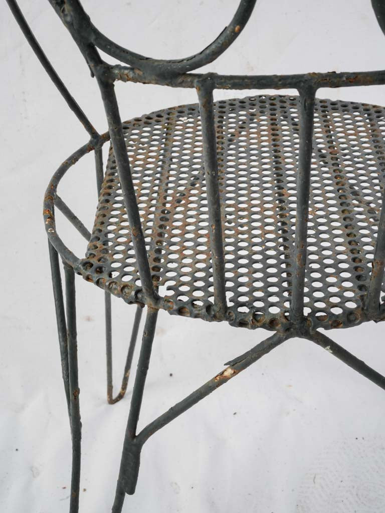 Sophisticated retreat garden seating  