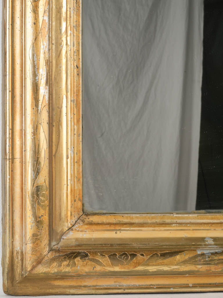 Versatile silver-trimmed vintage mirror