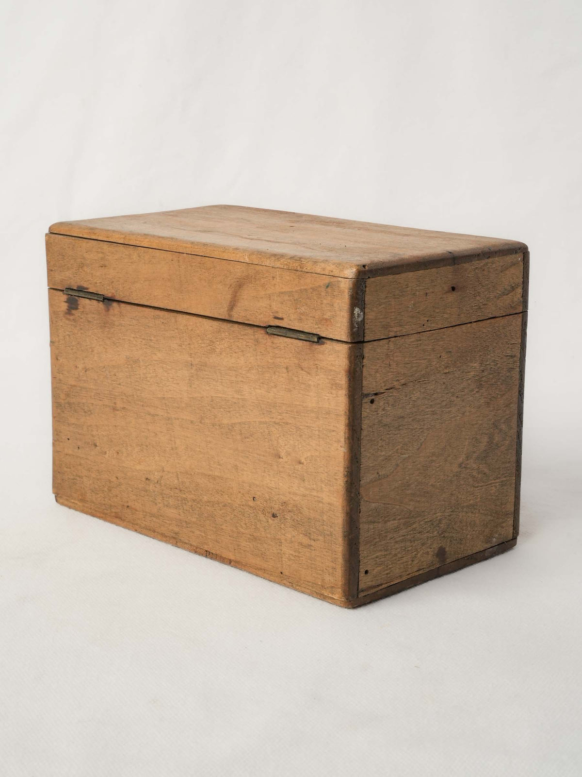 Vintage wooden box w/ latches