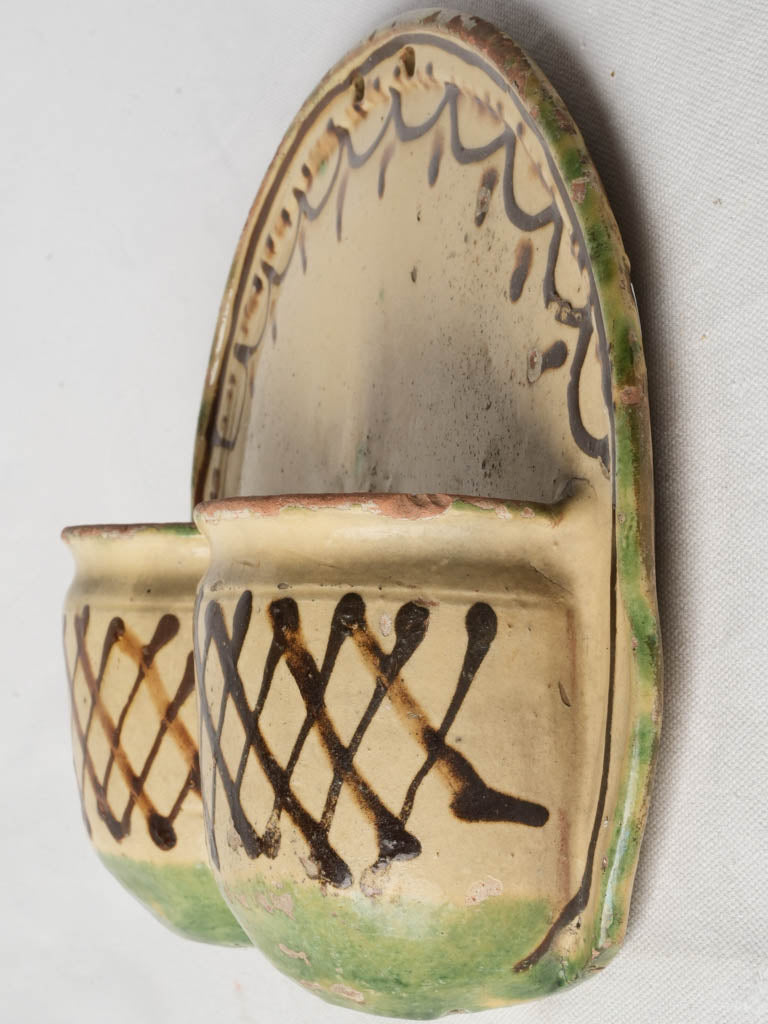 Vintage crosshatched lattice pattern drainer