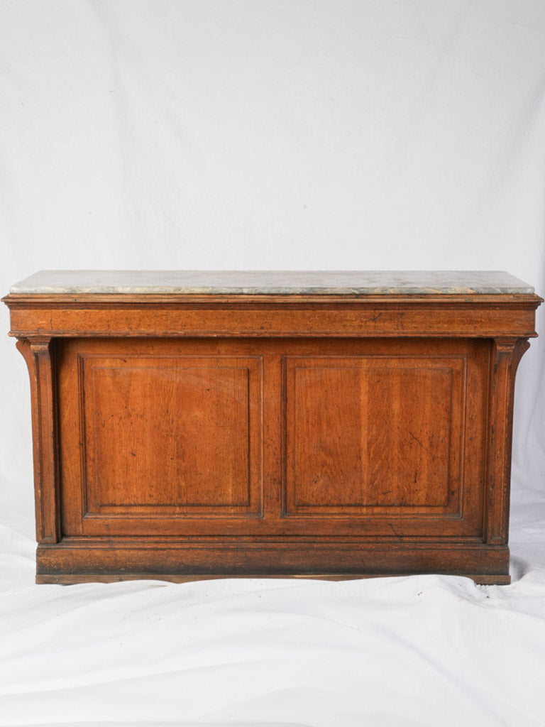 Classic patina bar station