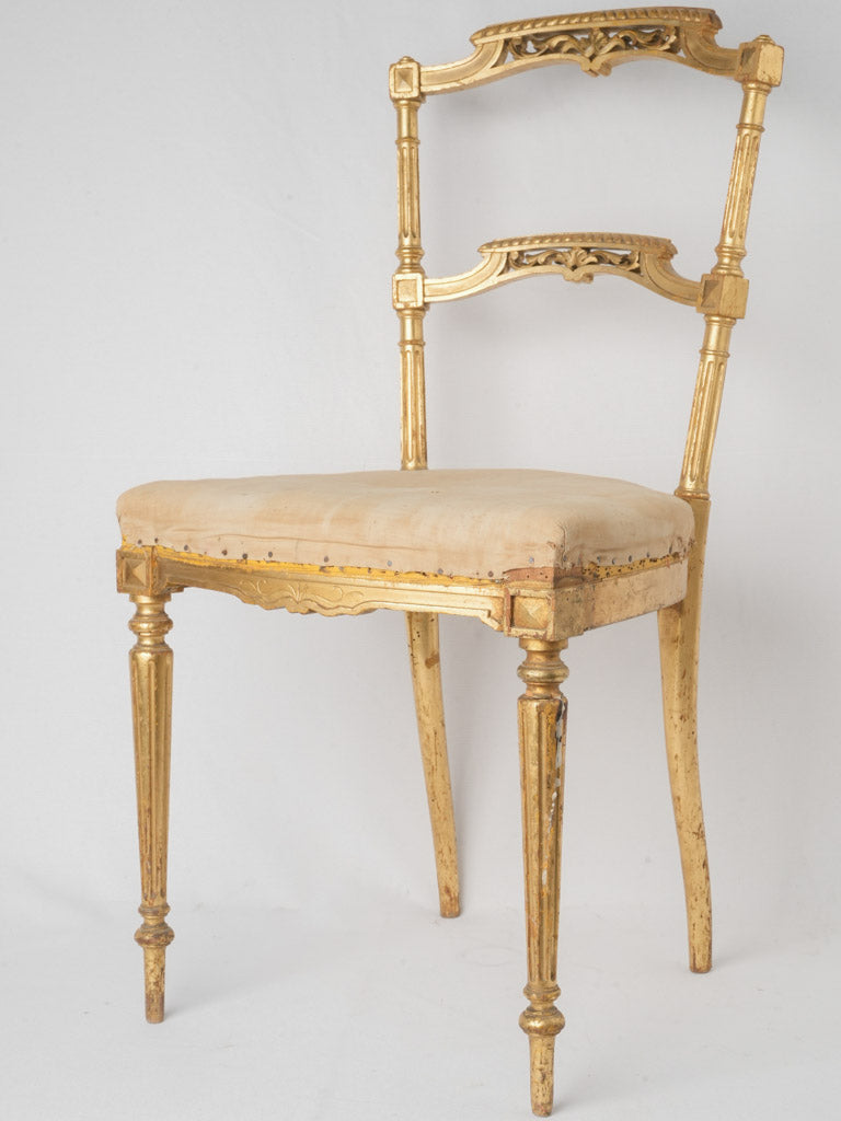 Elegant 18th-century Accent Chair