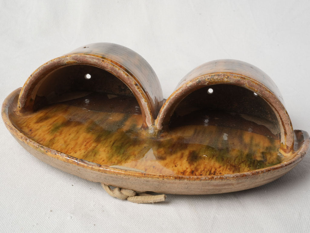 Fluid-glaze rustic wall decor