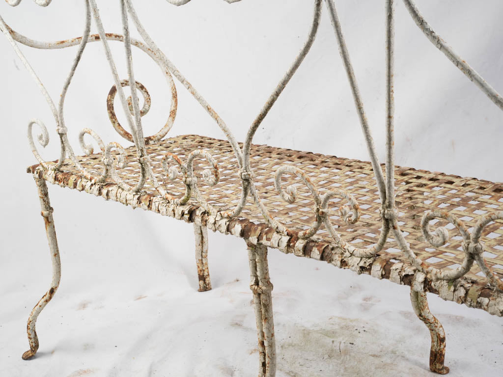 Refined craftsmanship classic garden bench