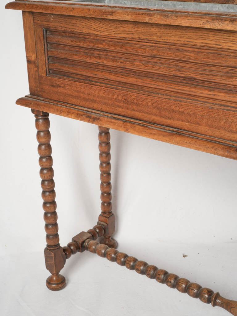 Timeworn Surface Oak Indoor Trough