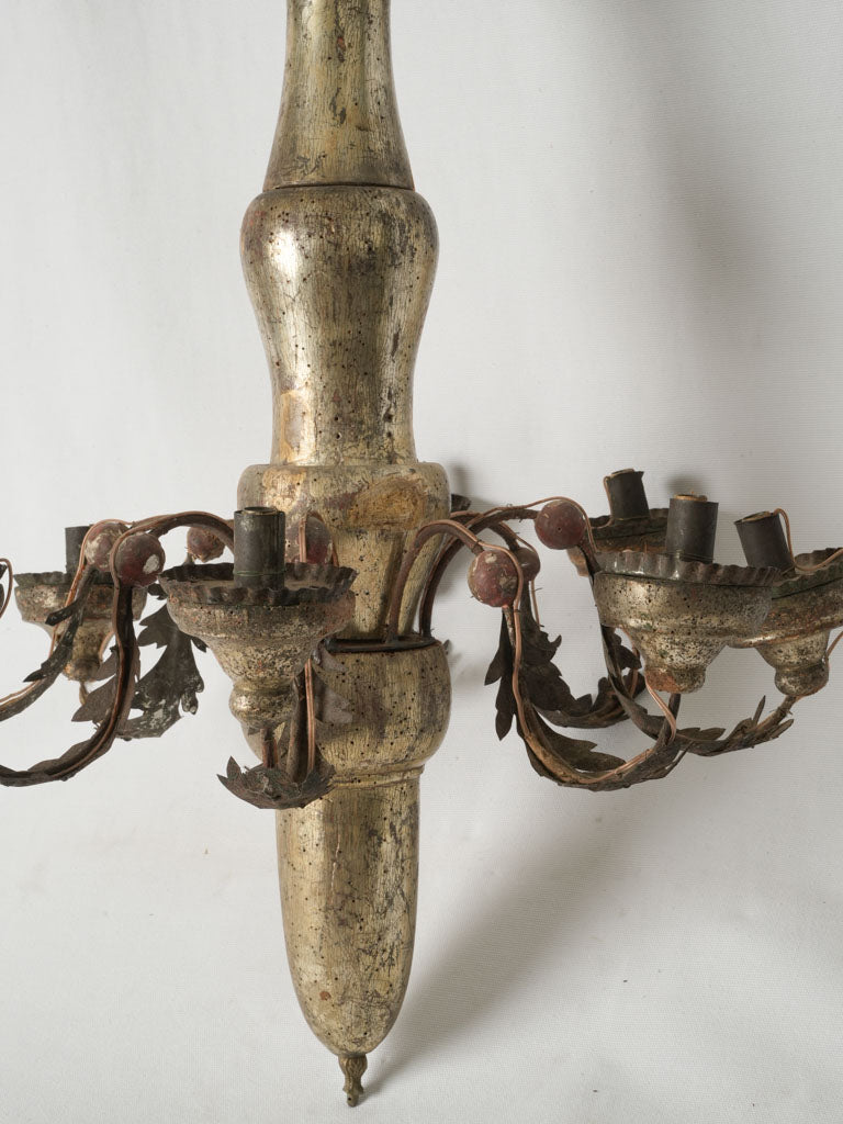 Inimitable, Tole Leaves Giltwood Chandelier