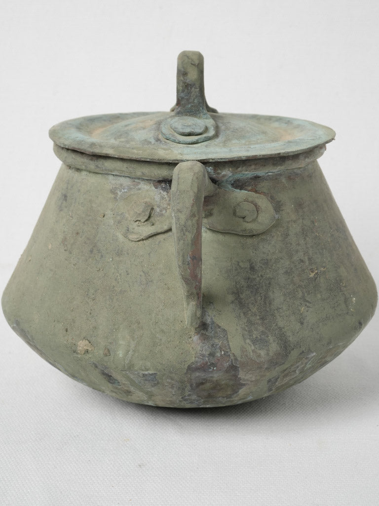 Rare vintage iron-handled pot