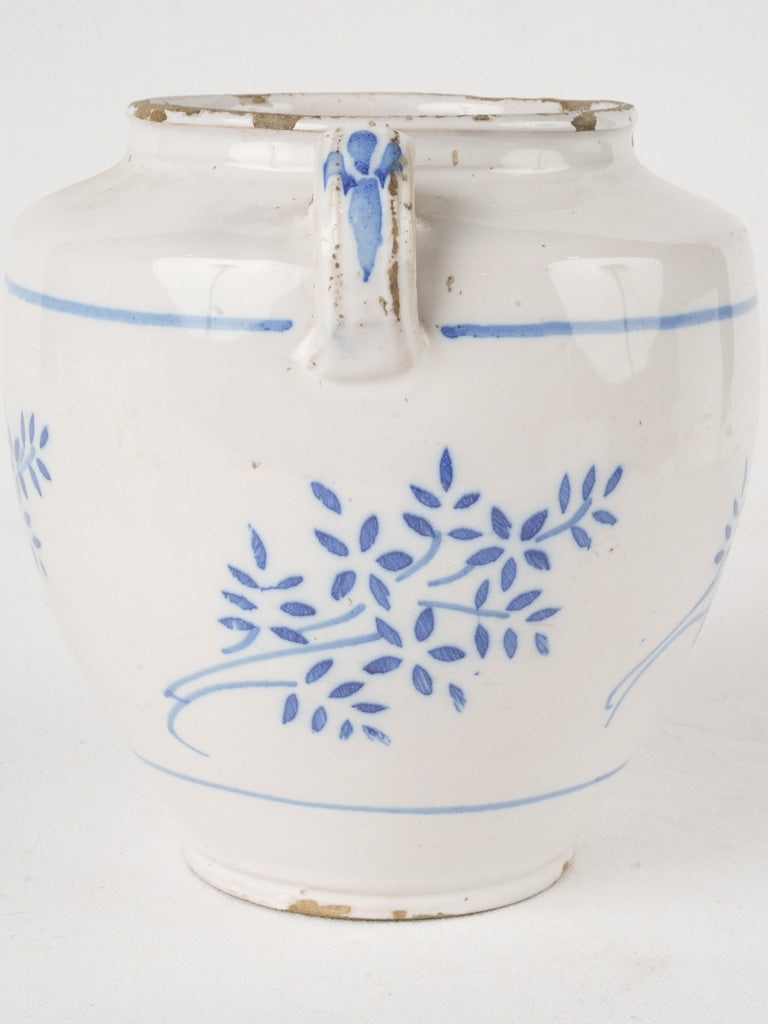 Timeless Provencal floral patterned pot