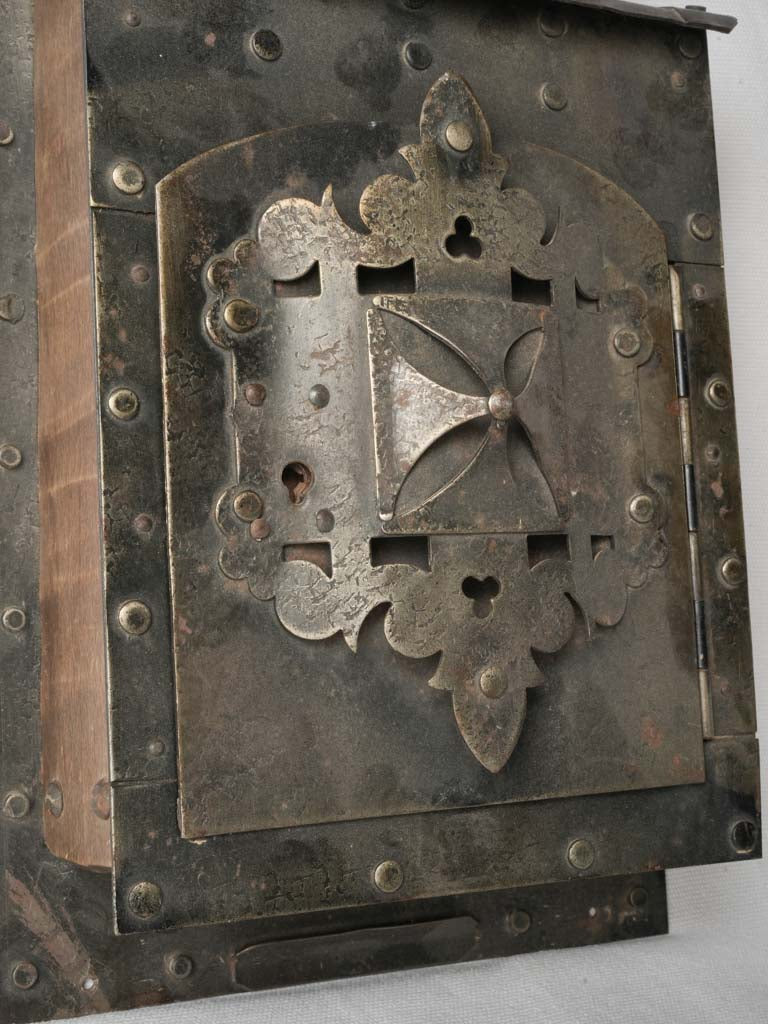 Oxidized rustic quatrefoil motif mailbox