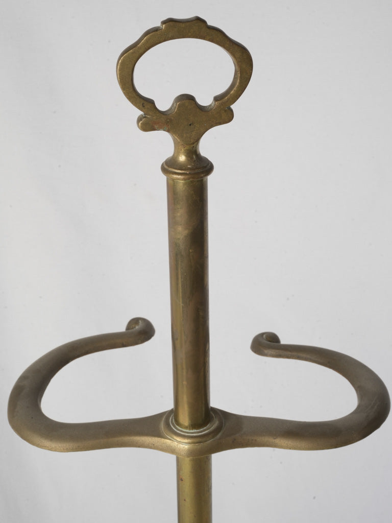 Decorative scrolling-support hearth set