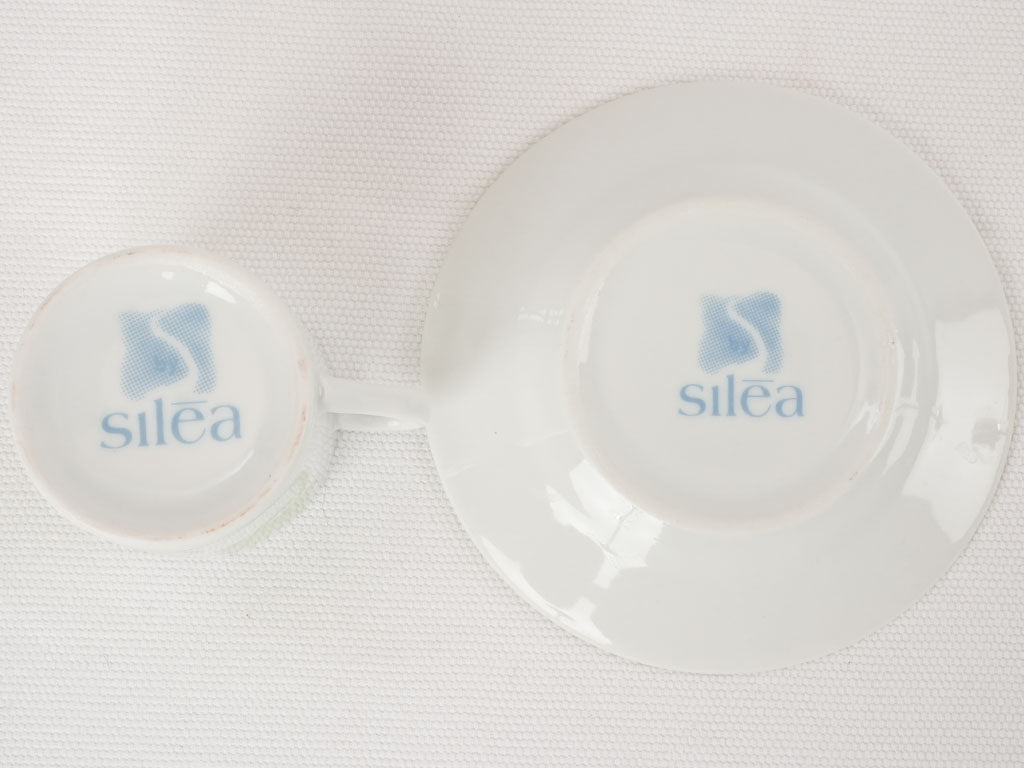 Decorative ivy Silea teacups collection