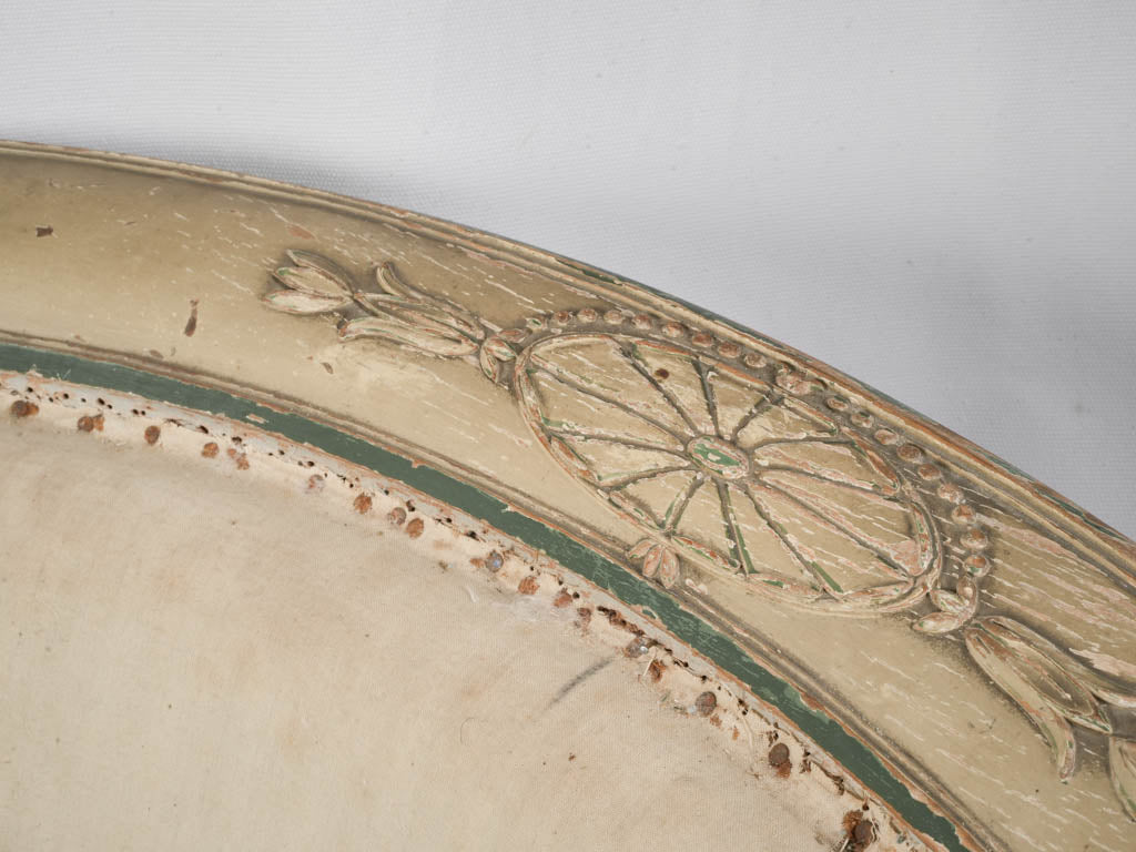 Refined fluted leg banquette