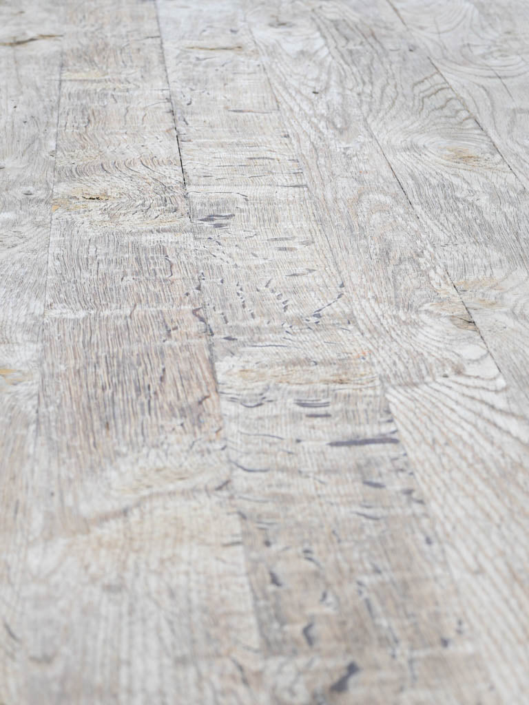 Exquisite handcrafted oak table