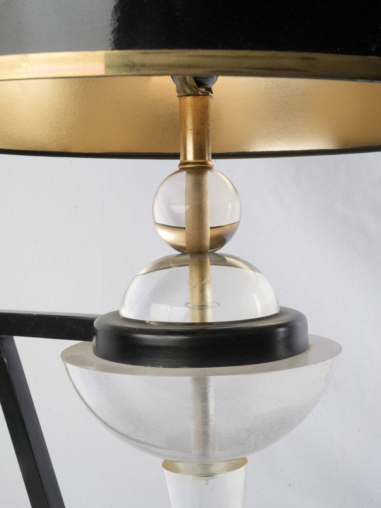 Glossy black shade table lamp