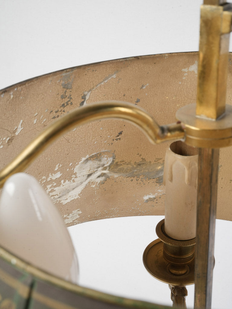 Time-earned character French lamp