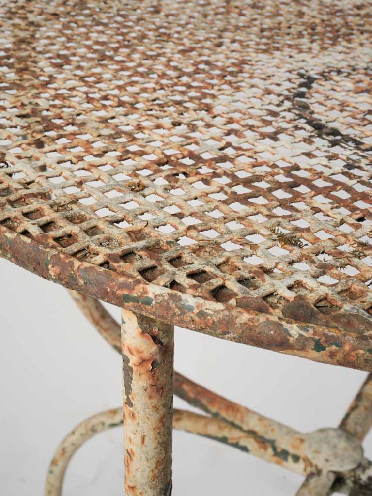 Sculptural arched support table