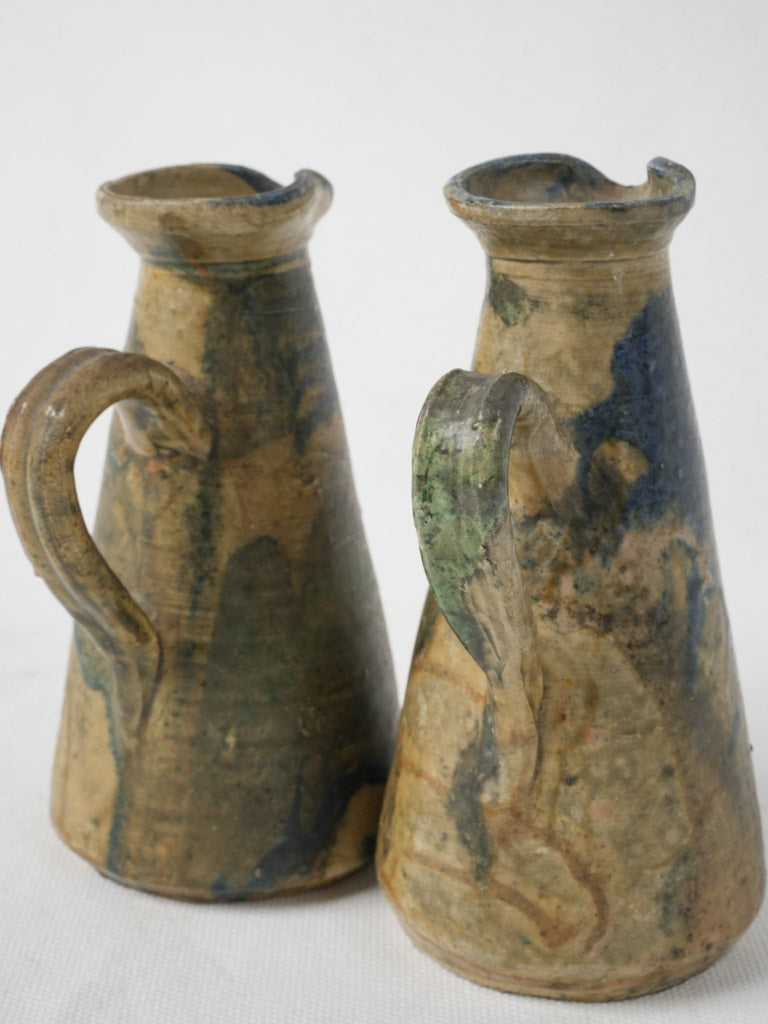 Decorative artisanal vase set