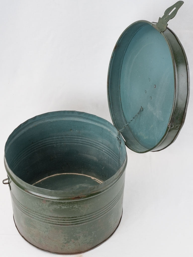 Green zinc-finished French decorative drum 
