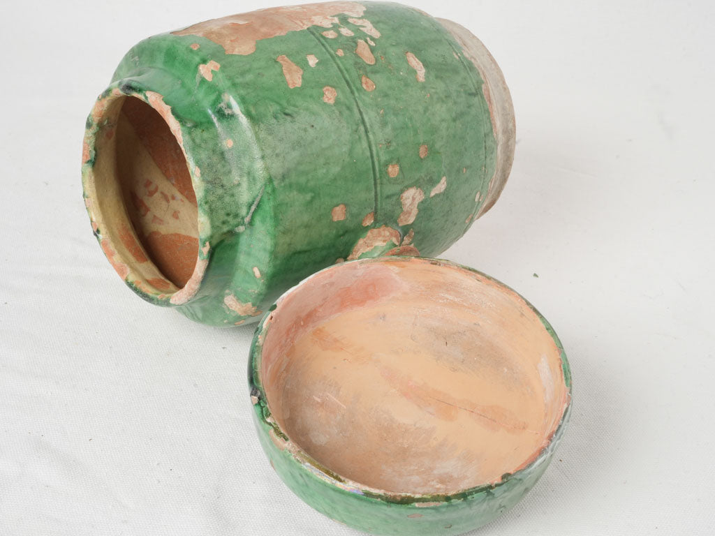Characterful sculptural accent container