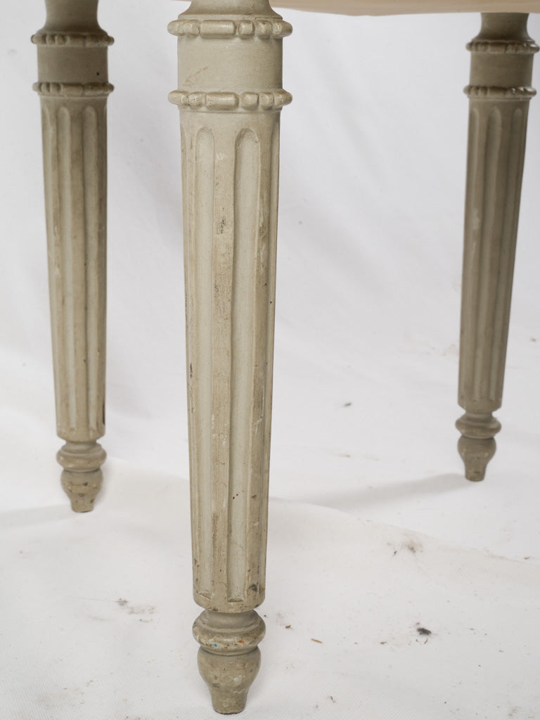 Painted wood rosette tabouret