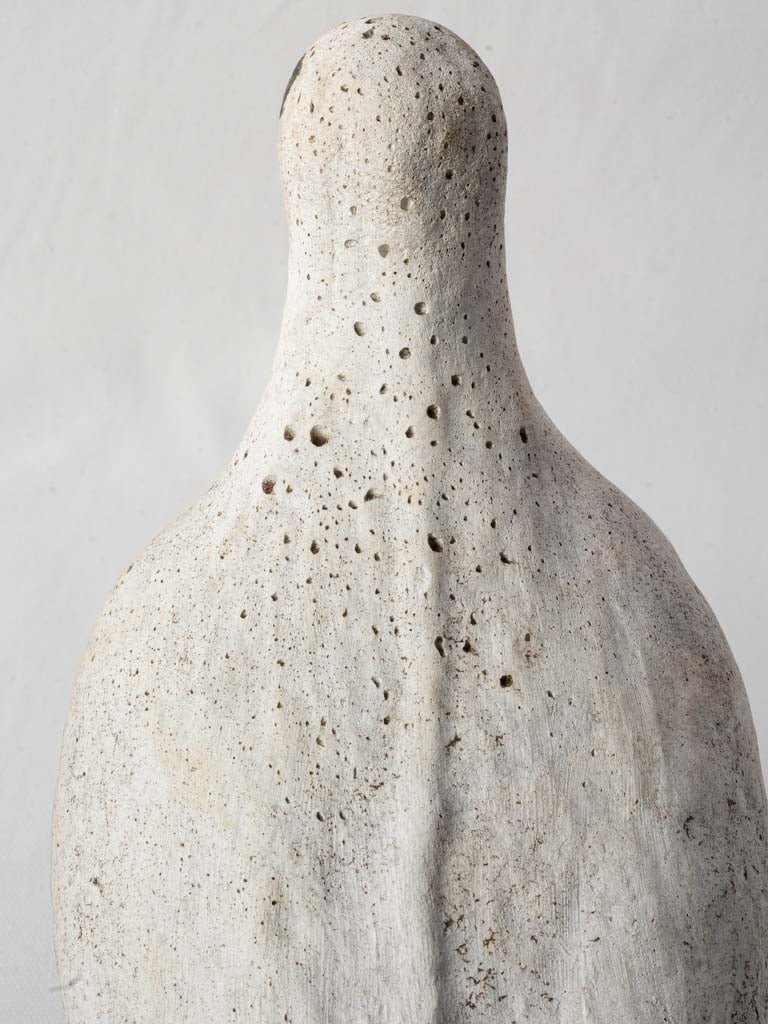 Antique-inspired decorative pigeon set
