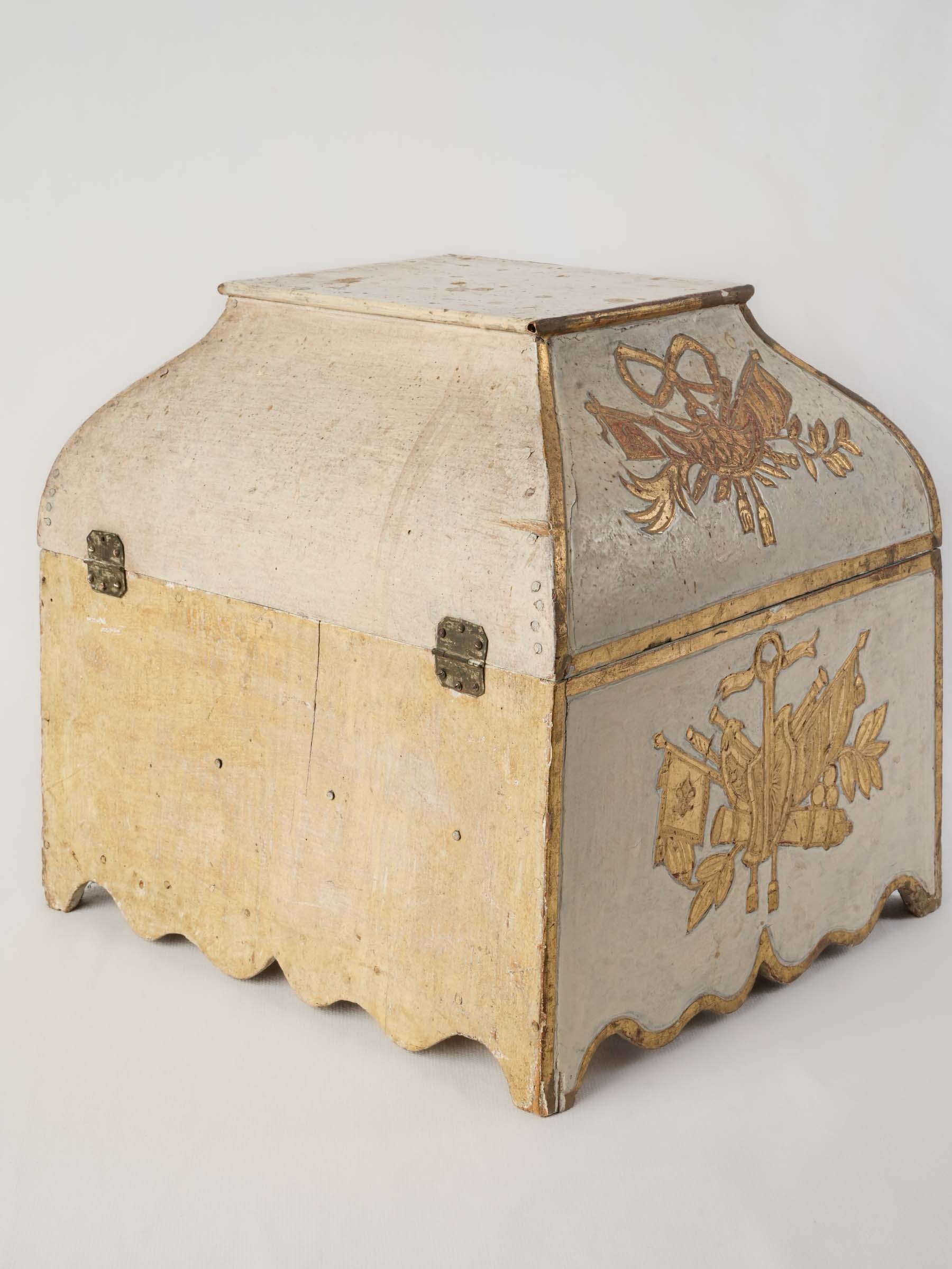 Rare and Exquisite Louis XVI Dressing Case - 12¼"