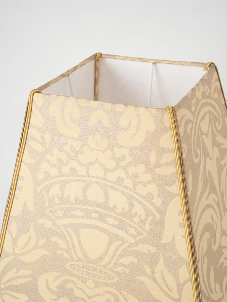 Subtly mottled surface table light