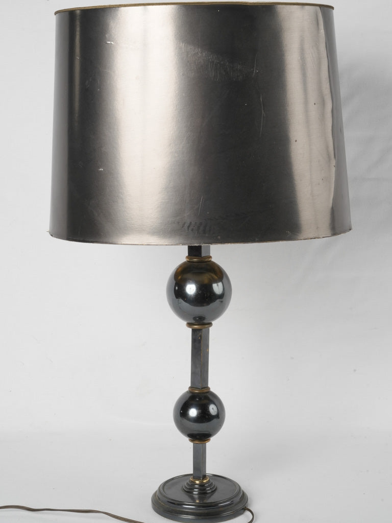 Antique spherical ball-shaped lamp fixture