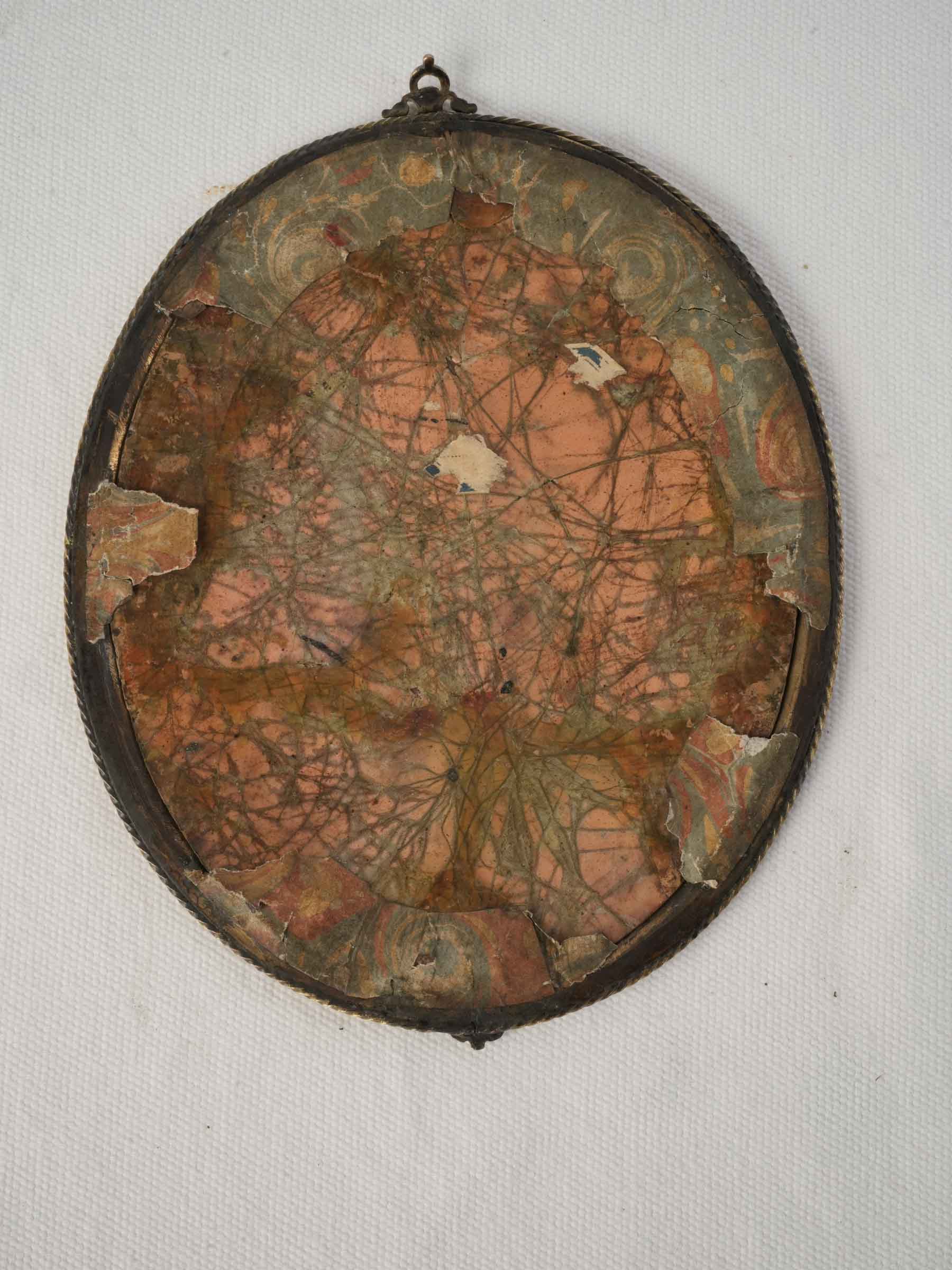 Finely crackled Limoges enamel decor