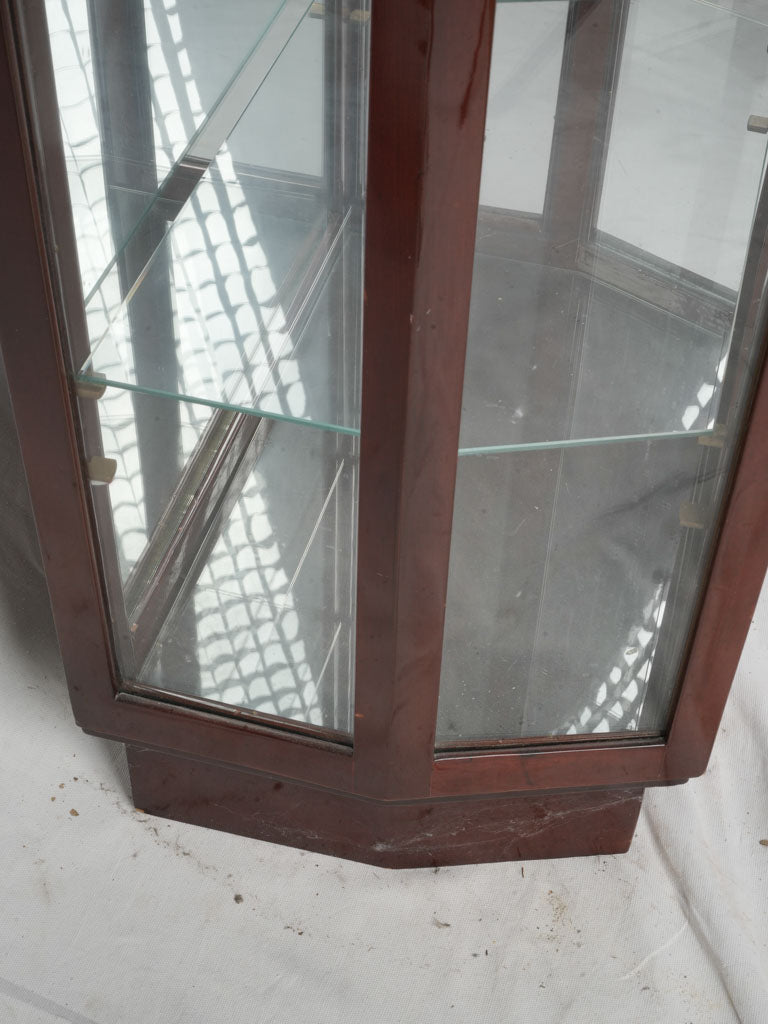Geometric clarity art deco vitrine