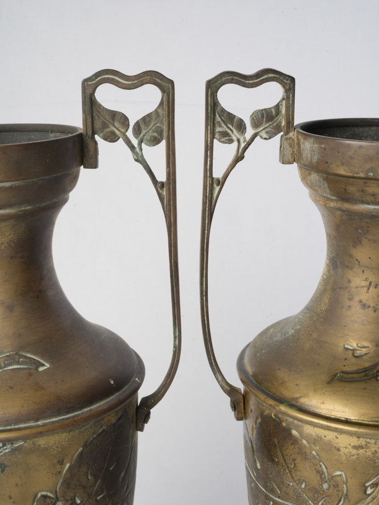 Sophisticated fine beaded molding urns